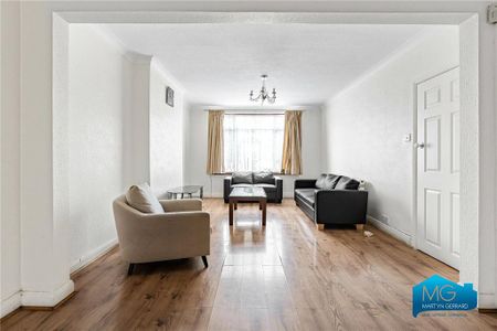 3 bedroom semi-detached house to rent - Photo 5