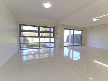 111 Callistemon Circuit, Jordan Springs NSW 2747 - House For Rent | Domain - Photo 5