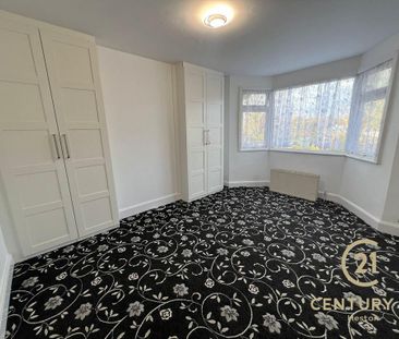 3 bedroom apartment to rent - Photo 6