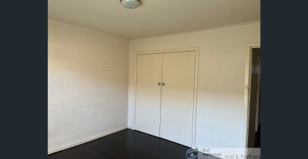 3/14 Benga Avenue, Dandenong, Vic 3175 - Photo 2