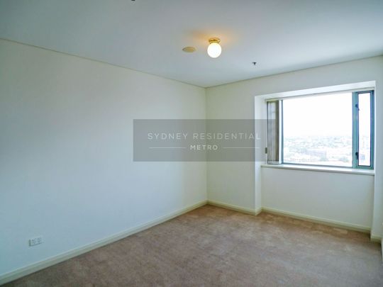 Outstanding 2-Bedroom Apartment - The Peak - Photo 1