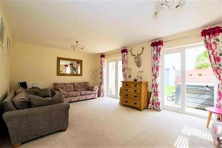 5 bedroom detached house to rent - Photo 5