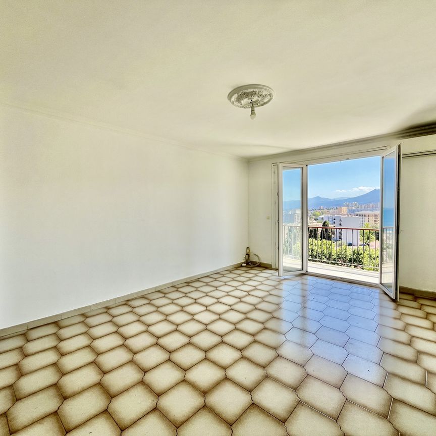 Location Appartement 3 pièces 68m² BASTIA 20600 - Photo 1