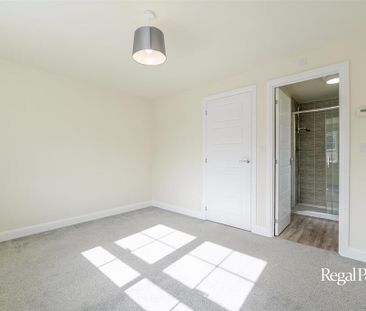 4 bedroom semi-detached house to rent - Photo 1