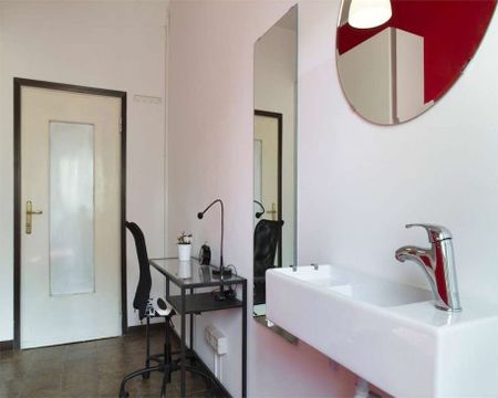 Via Salvatore Barzilai, Milan, Lombardy 20146 - Photo 5