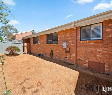 Modern Split-level 2 Bedroom Townhouse - Photo 4