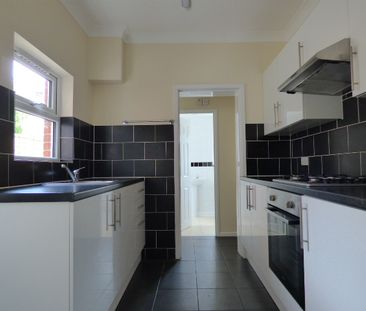 3 bedroom house to rent St. Marys Road, Bishopstoke, Eastleigh, SO50 - Photo 6