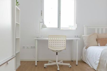 Carrer de Motilla del Palancar, Valencia, Valencian Community 46019 - Photo 2