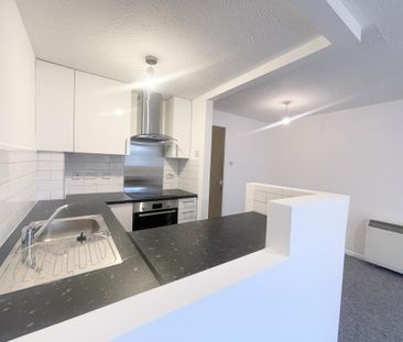 1 bedroom flat to rent - Photo 6