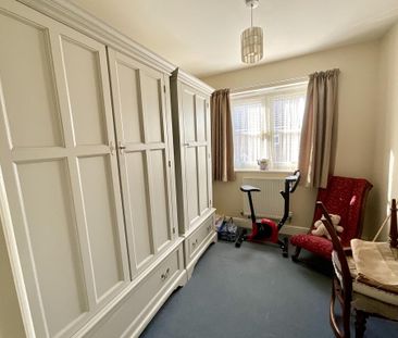 3 bedroom semi-detached house to rent - Photo 1