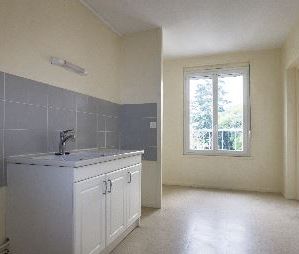 Appartement – Type 5 – 94m² – 375.83 € – LE BLANC - Photo 1