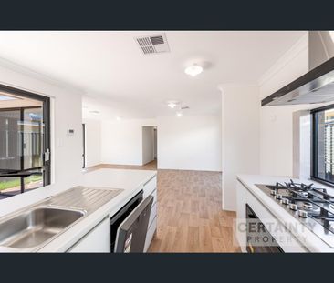 2 Morrow La, Gosnells, WA 6110 - Photo 3