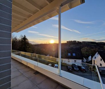 / ERSTBEZUG: Neubauwohnung mit zwei Balkonen und herrlichem Weitblick in naturnaher Wohnlage Ense-Niederense - Foto 1
