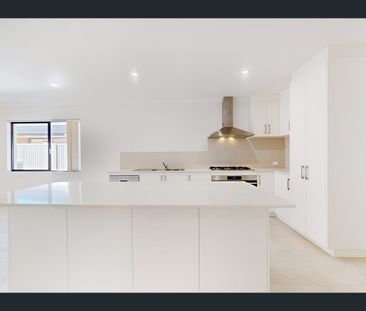 18 Barrens Rise, Eglinton, WA 6034 - Photo 6