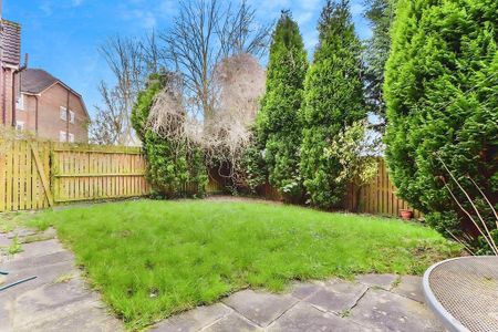 3 bedroom semi-detached house to rent - Photo 4