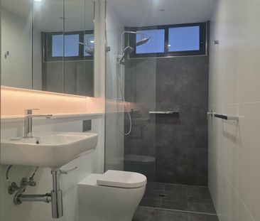 Brand New 2 Bedroom Apartment - Photo 2