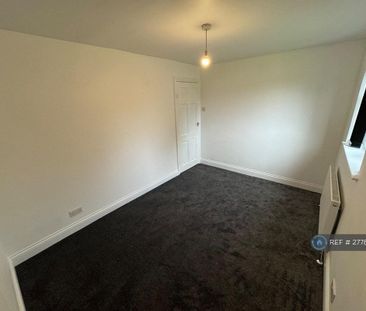 3 bedroom maisonette to rent - Photo 6