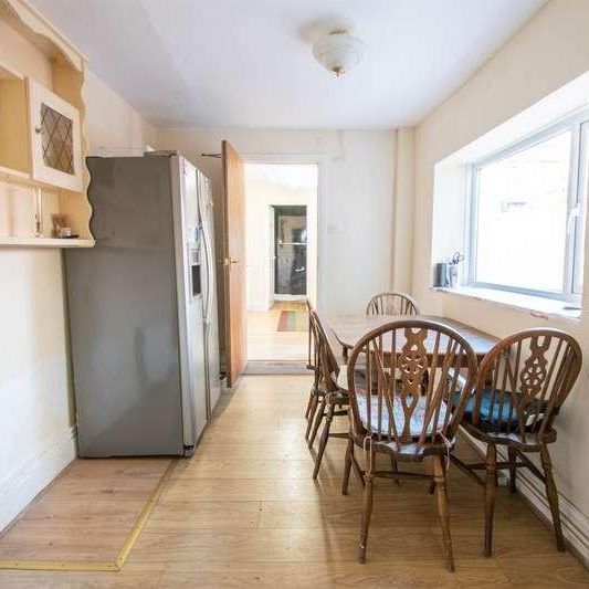 Belle Grove West, Newcastle Upon Tyne, NE2 - Photo 1