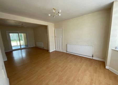 Ulverscroft Road Cheylesmore Coventry - Photo 2