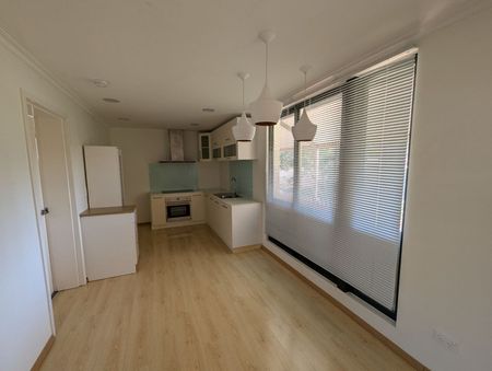 Neat and Sweet! HOME OPEN - FRIDAY 7TH NOVEMBER AT 11.30 - 12PM - Photo 4