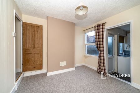 2 bedroom house to rent Dunville Road, Bedford, Bedfordshire, MK40 - Photo 5