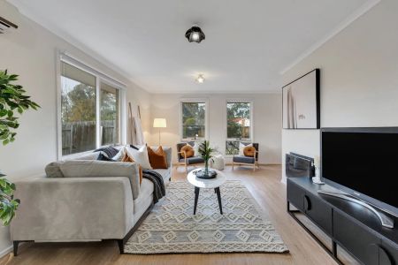 Comfort, Style & Convenience in a Great Werribee Location - Photo 2