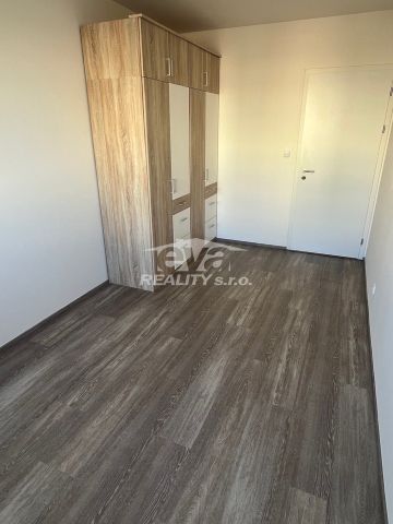 Pronájem bytu 2+kk 50 m2 - Fotografie 4