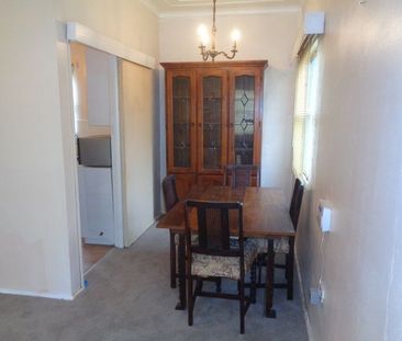 Freshly Painted Two Bedroom Family Home - Photo 4