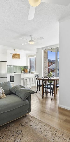 Light-Filled Coastal Living in a Convenient Dee Why Setting - Photo 1