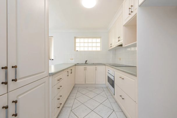 Unit 2/450 Old Cleveland Road, Camp Hill. - Photo 1