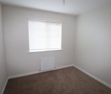 10 Bates Park, Greenisland, Carrickfergus, BT38 8LG - Photo 4