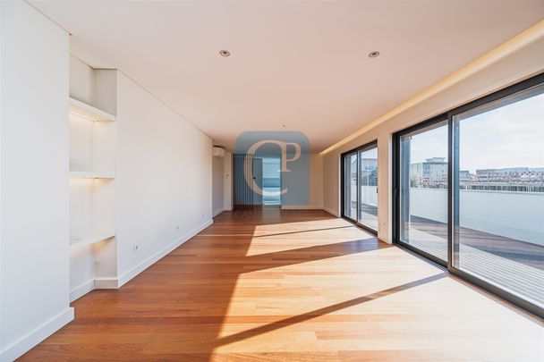 Apartamento T4 em Porto - Foto 1