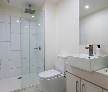 Modern Comfort in Vibrant South Yarra - Photo 5