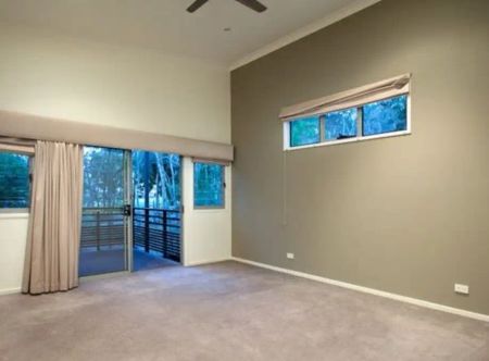 “GOLF COURSE VILLA IN THE GRANGE BROOKWATER!” - Photo 5