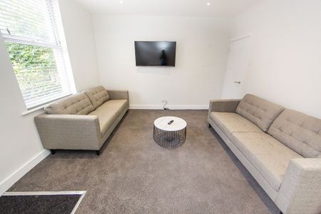 Quarry Mount Terrace, Woodhouse, Leeds - Photo 3