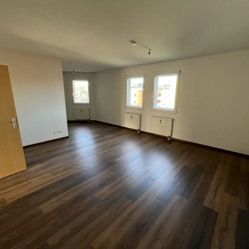 GERÄUMIG & HELL | Unbefristete 3-Zimmerwohnung - Photo 1