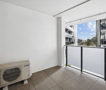 Brand New 2-Bedroom Apartment with Rooftop Pool and Stunning Views ... - Photo 4