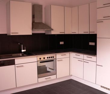 Wunderschöne,lichtdurchflutete DG Wohnung mit großer Dachterrasse - Foto 1