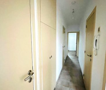 volledig vernieuwd appartement gelegen in een klein gebouw op de 2e... - Foto 1