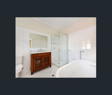 Immaculate Family Home in Blue Chip Location! - Photo 2