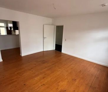 Geräumige 2-Zimmer-Wohnung in der Schweriner Paulsstadt zu mieten! - Photo 1