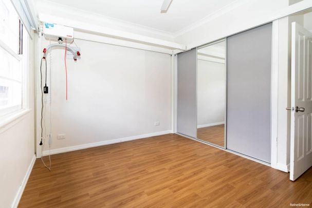 BEAUTIFUL FAMILY HOME WITH CHARM - Photo 1