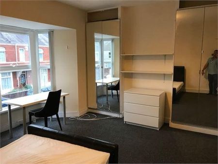 5 bedroom house share to rent - Photo 3