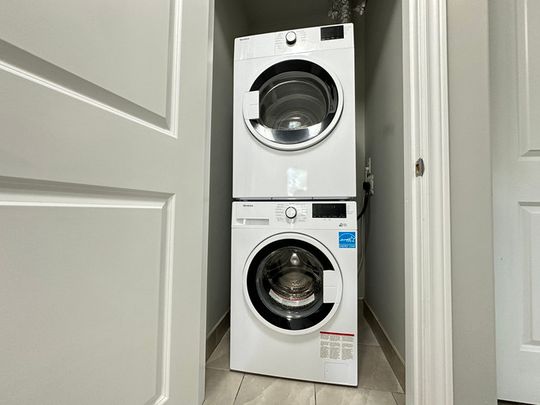 apartments at 473 Linwell Road - Photo 1