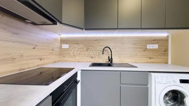Pronájem bytu 1+1, Kladno, Finská ul. 35 m - Fotografie 1