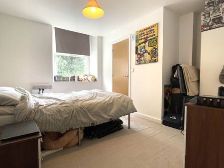 Apartment 14 Rivermill Court, 1 Sandford Place, Leeds, West Yorkshire, LS5 3BY - Photo 5