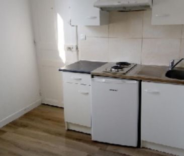 Location Appartement 1 pièce(s) de 12.9 m2 - Photo 2