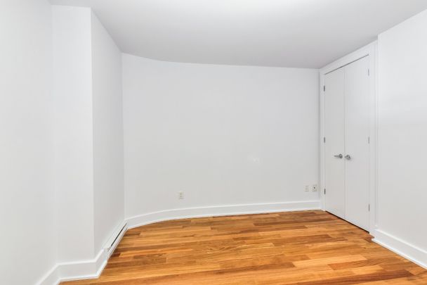 Condo for rent, Montréal (Ville-Marie) - Photo 1