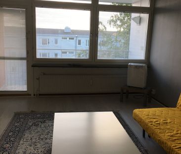 Brunskogsbacken, Farsta - Photo 2