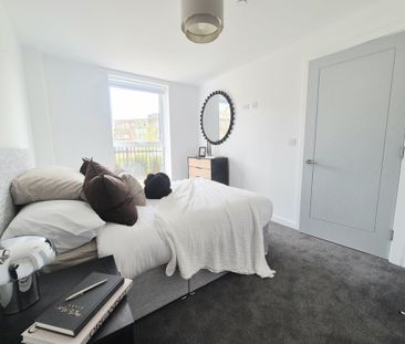 Cow Green, Halifax - Photo 3